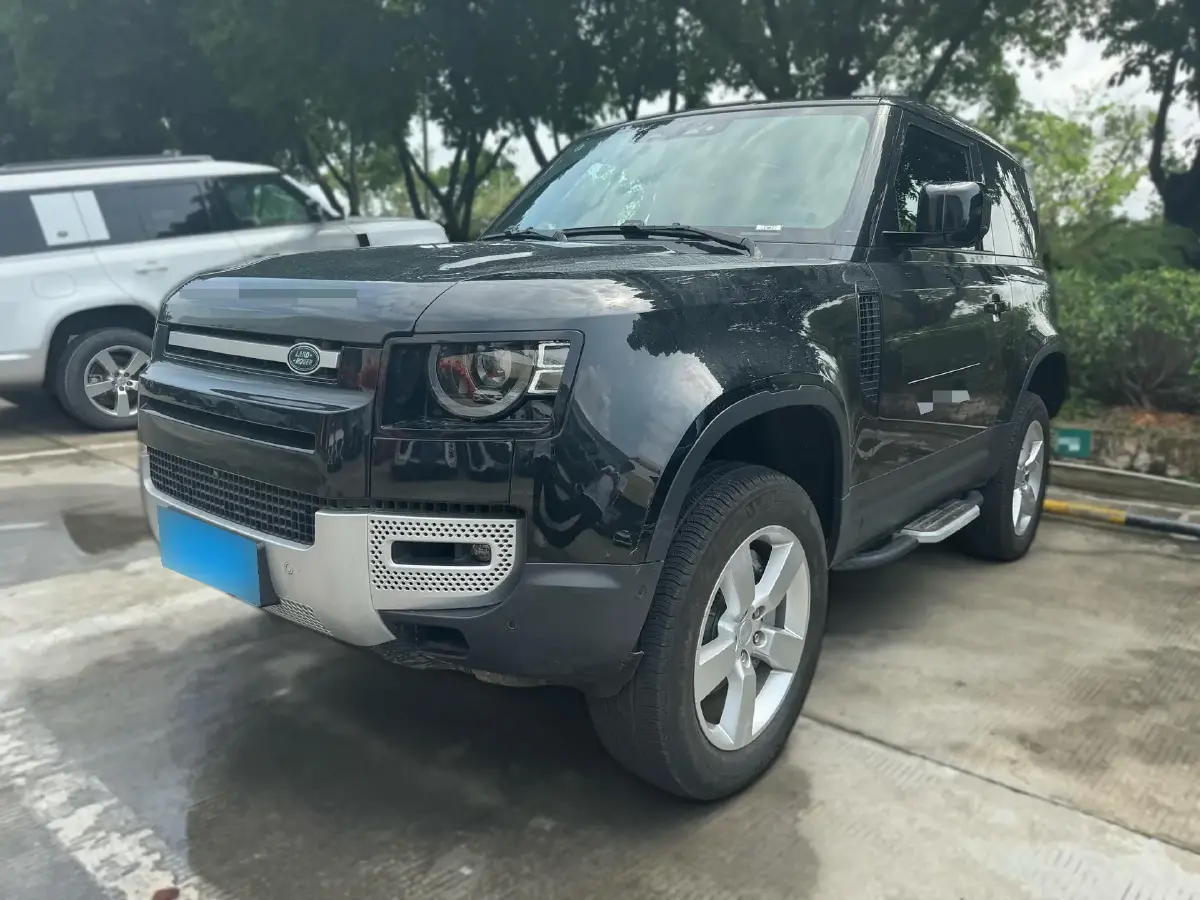 2024 Land Rover Defender 3.0T 400HP L6 8AT