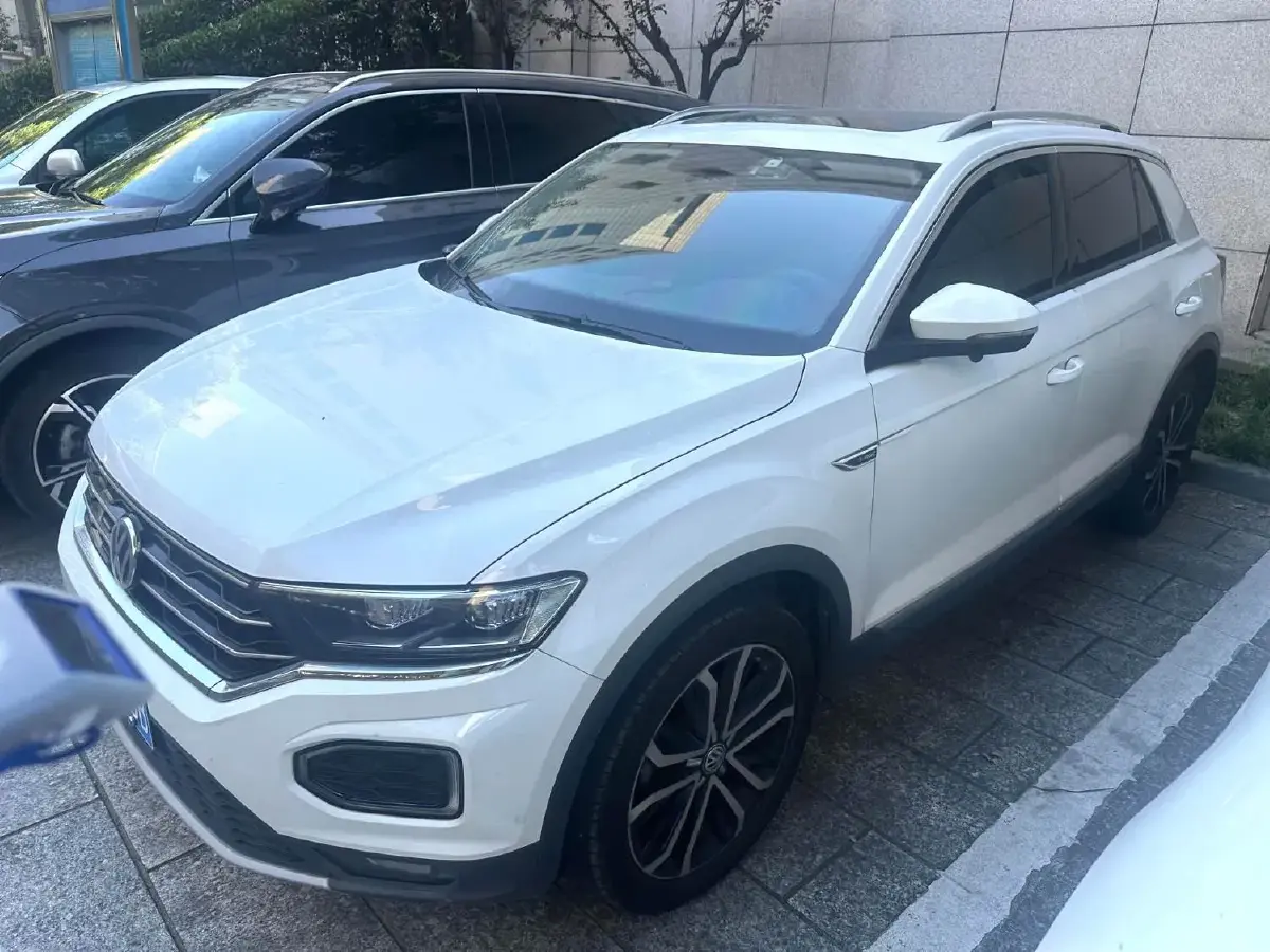 2019 Volkswagen T-Roc 1.4T 150HP L4 7DCT