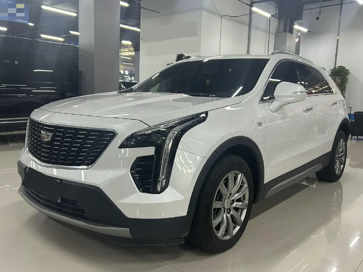 2020 Cadillac XT4 2.0T 241HP L4 9AT