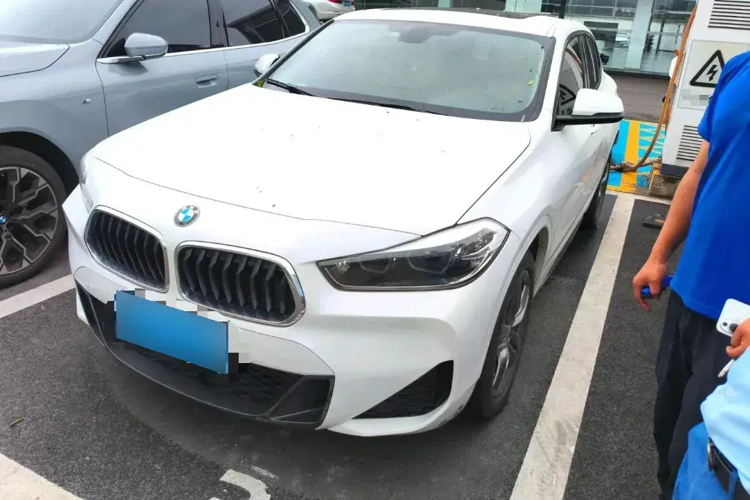 2022 BMW X2 2.0T 192HP L4 7DCT
