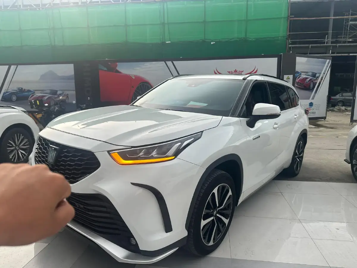 2021 Toyota Crown Kluger 2.5L 192HP L4 E-CVT Hybrid