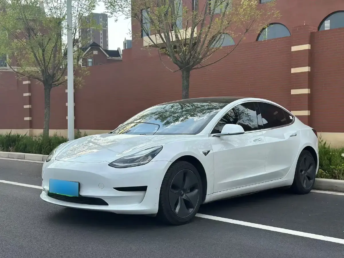 2020 Tesla Model 3 BEV 52KWH