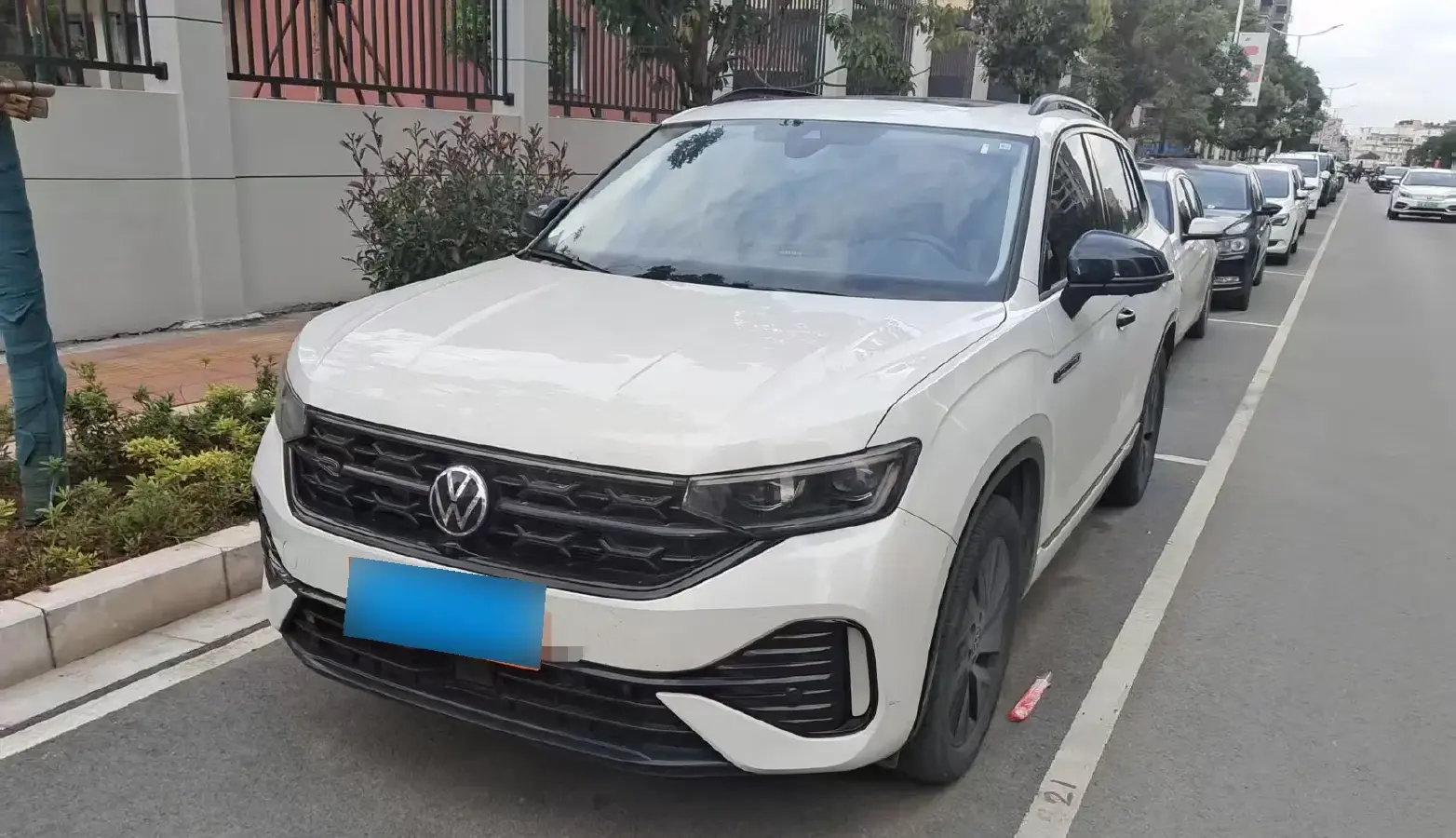 2023 Volkswagen Tayron 2.0T 220HP L4 7DCT