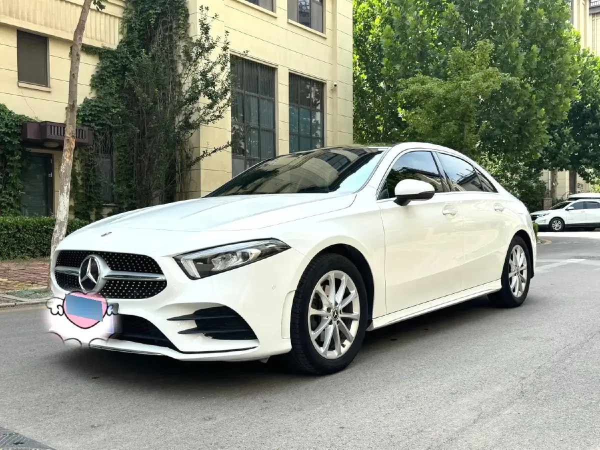 2021 Mercedes-Benz A Class 1.3T 163HP L4 7DCT