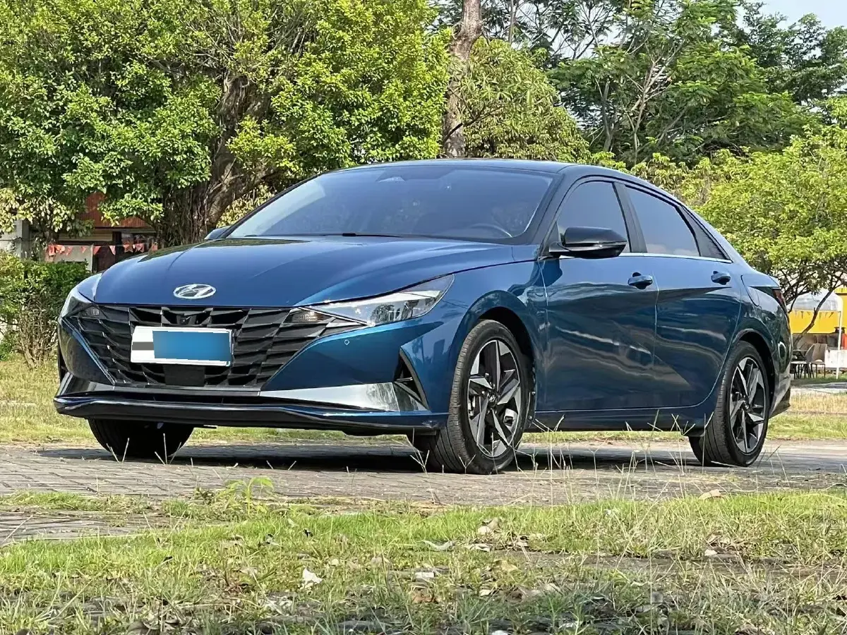 2021 Hyundai Elantra 1.5L 115HP L4 CVT