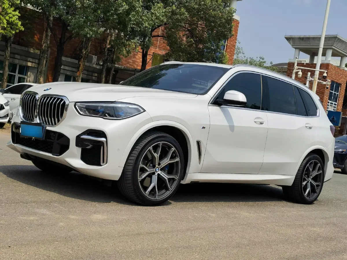 2022 BMW X5 3.0T 333HP L6 8AT