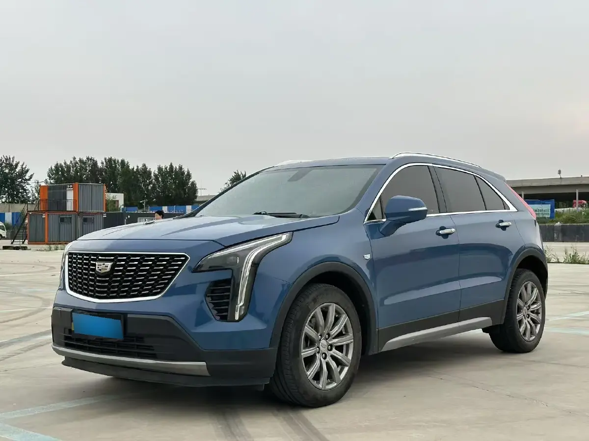 2020 Cadillac XT4 2.0T 241HP L4 9AT