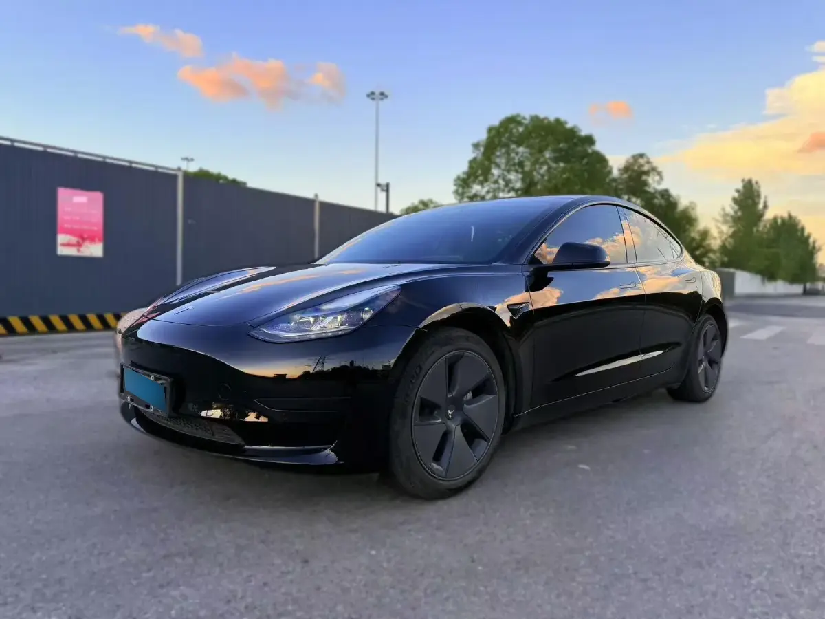2022 Tesla Model 3 BEV 60KWH