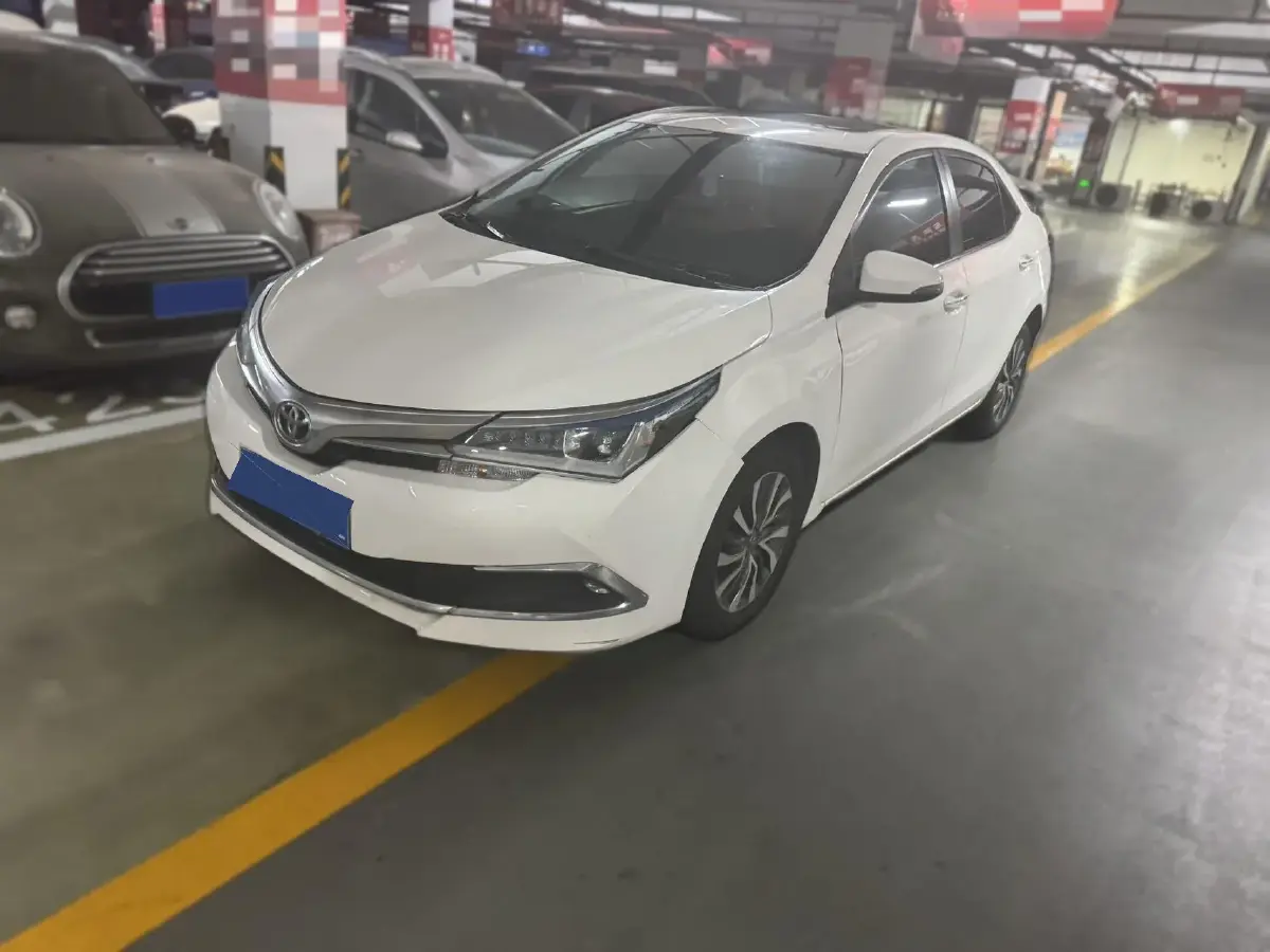 2018 Toyota Corolla 1.8L 99HP L4 E-CVT Hybrid