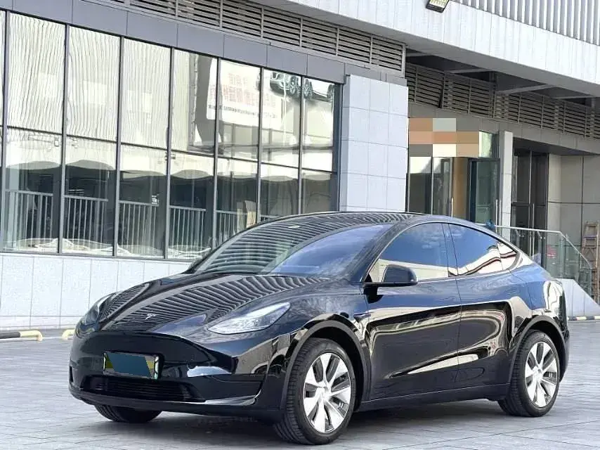 2022 Tesla Model Y BEV 60KWH