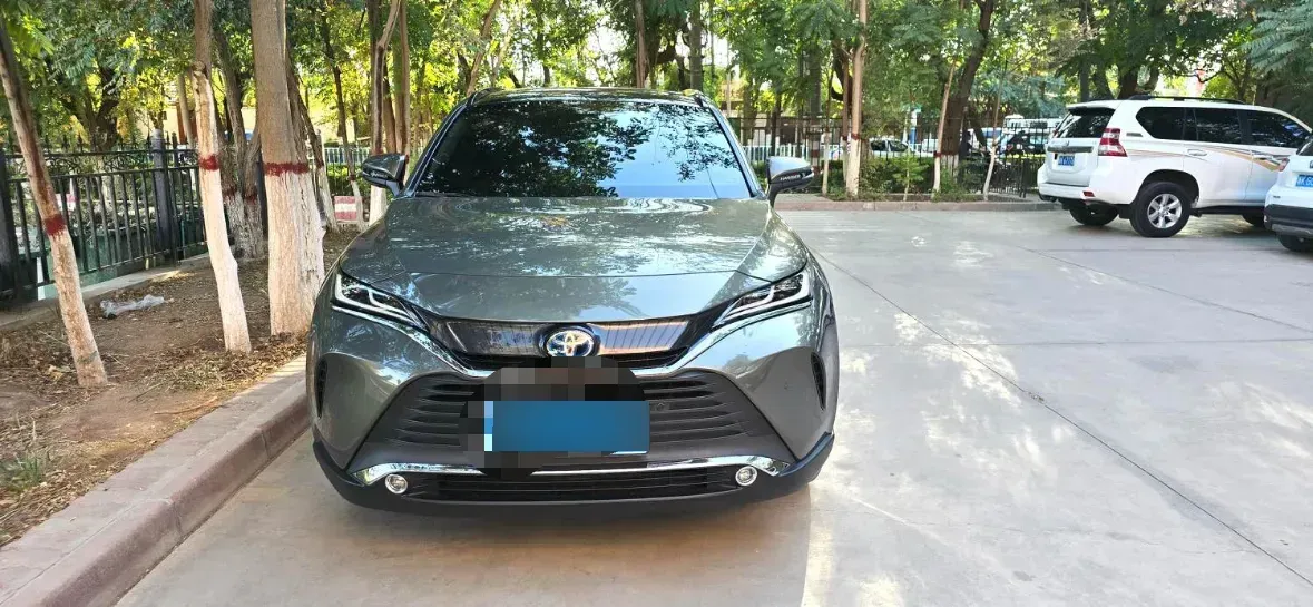 2022 Toyota Harrier 2.5L 178HP L4 E-CVT Hybrid,autocango,china used car exporter,china ev exporter,chinese used car exporter,chinese used ev exporter
