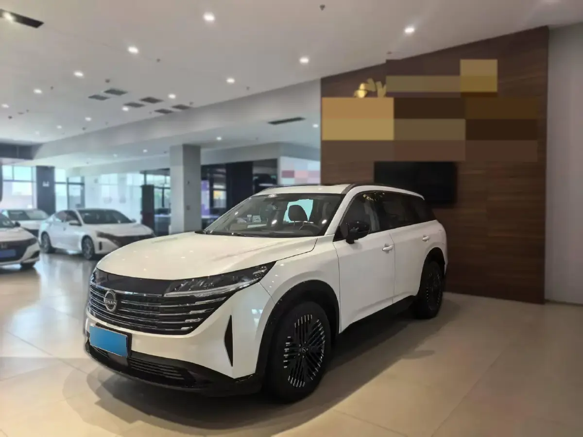 2024 Nissan Pathfinder 2.0T 252HP L4 9AT