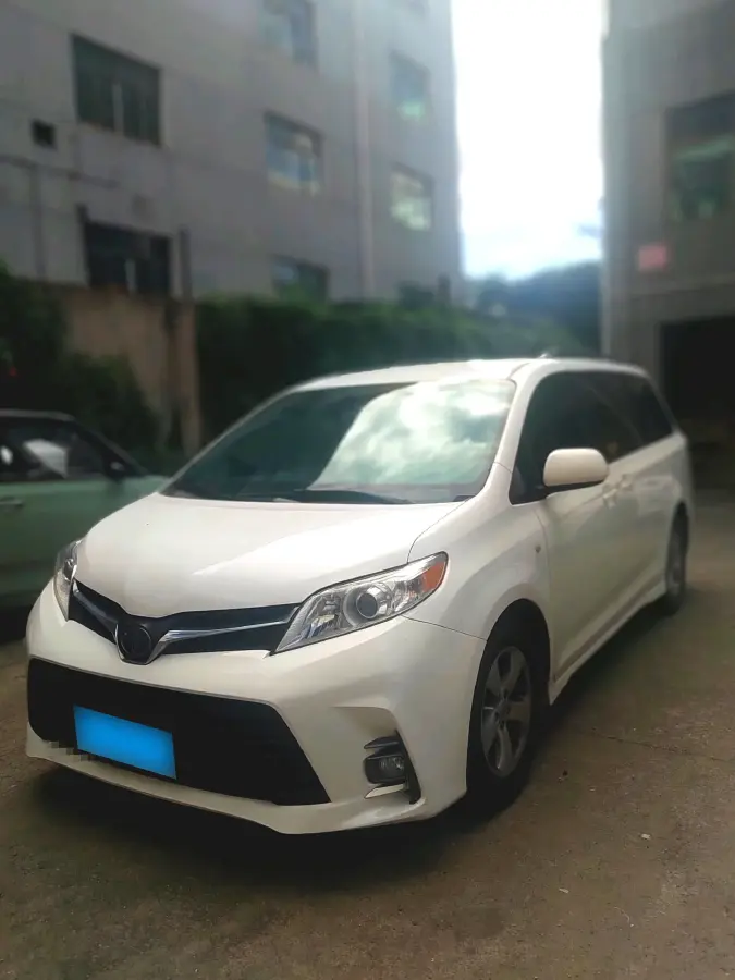 2019 Toyota Camry 2.0L 178HP L4 CVT