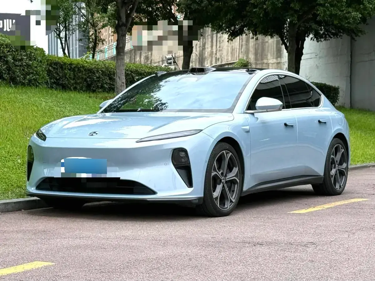 2023 NIO ET7 BEV 75KWH