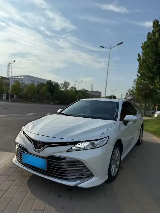 2019 Toyota Camry 2.0L 178HP L4 CVT