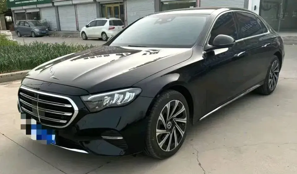 2025 Mercedes-Benz E Class 2.0T 258HP L4 9AT