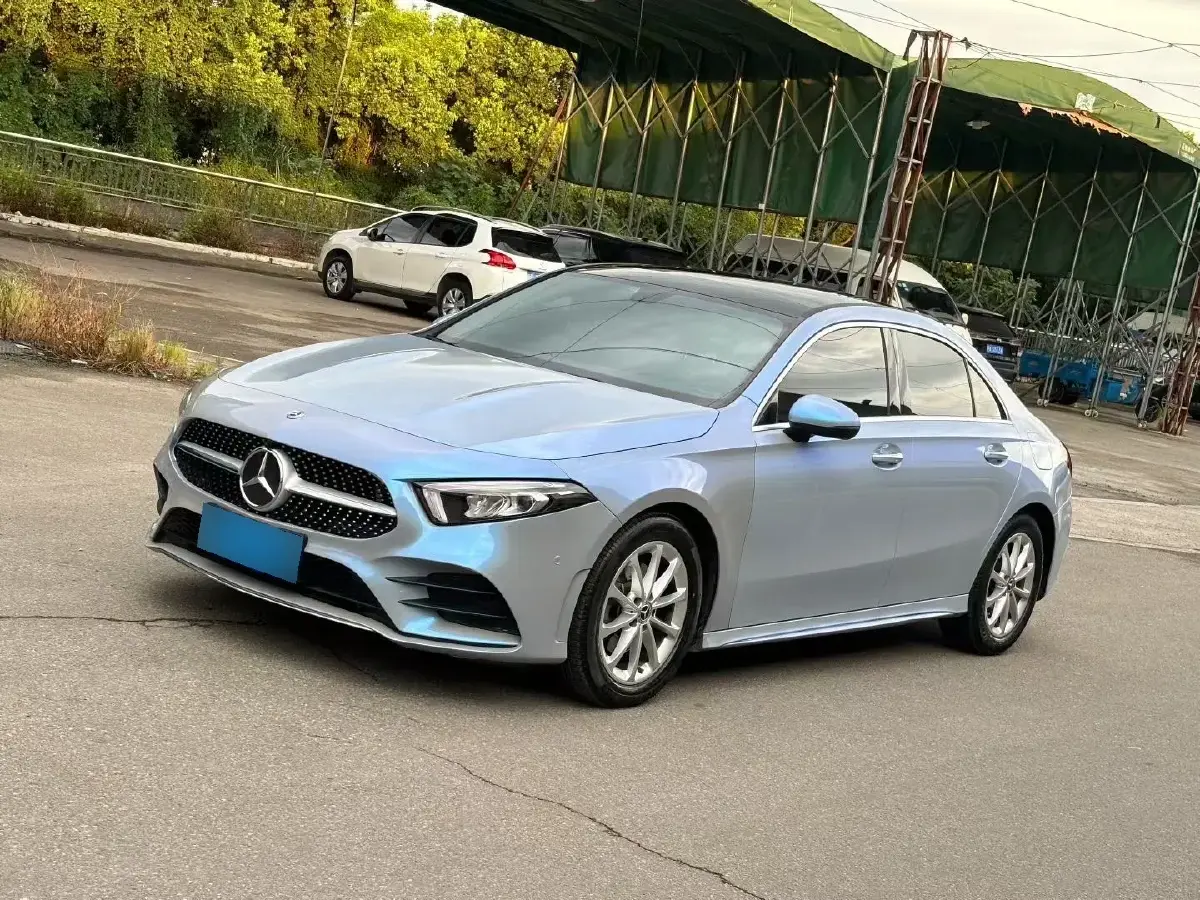 2020 Mercedes-Benz A Class 1.3T 163HP L4 7DCT