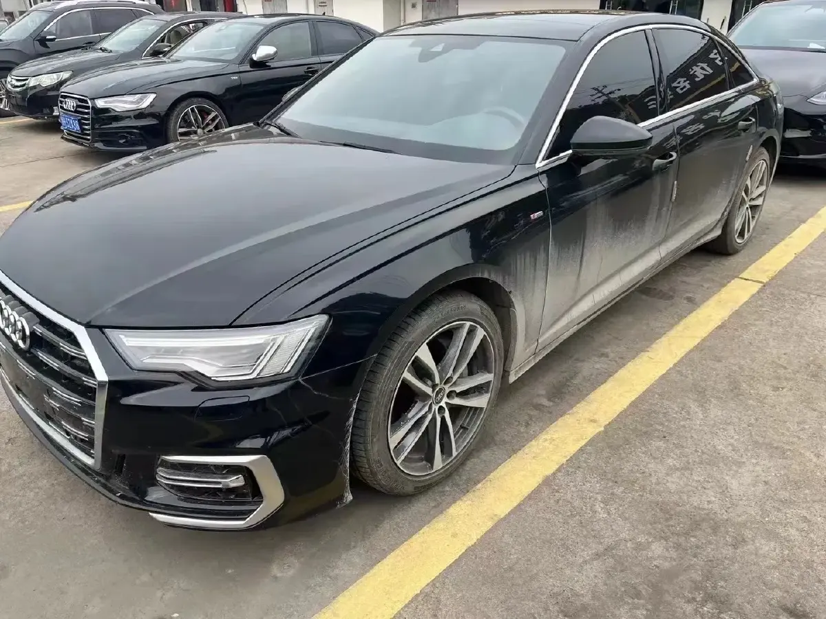 2023 Audi A6L 2.0T 190HP L4 7DCT