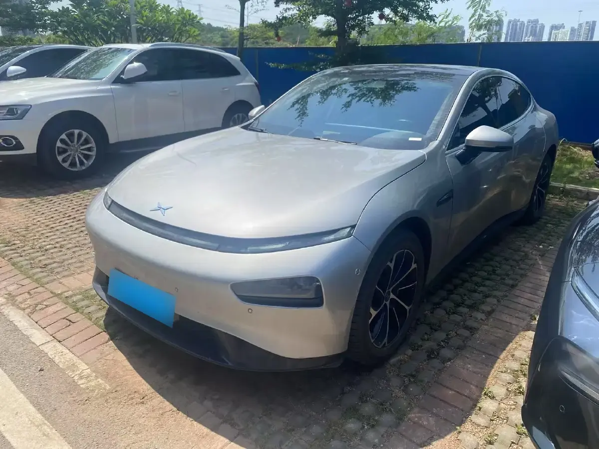2022 Xpeng P7 BEV 77.9KWH