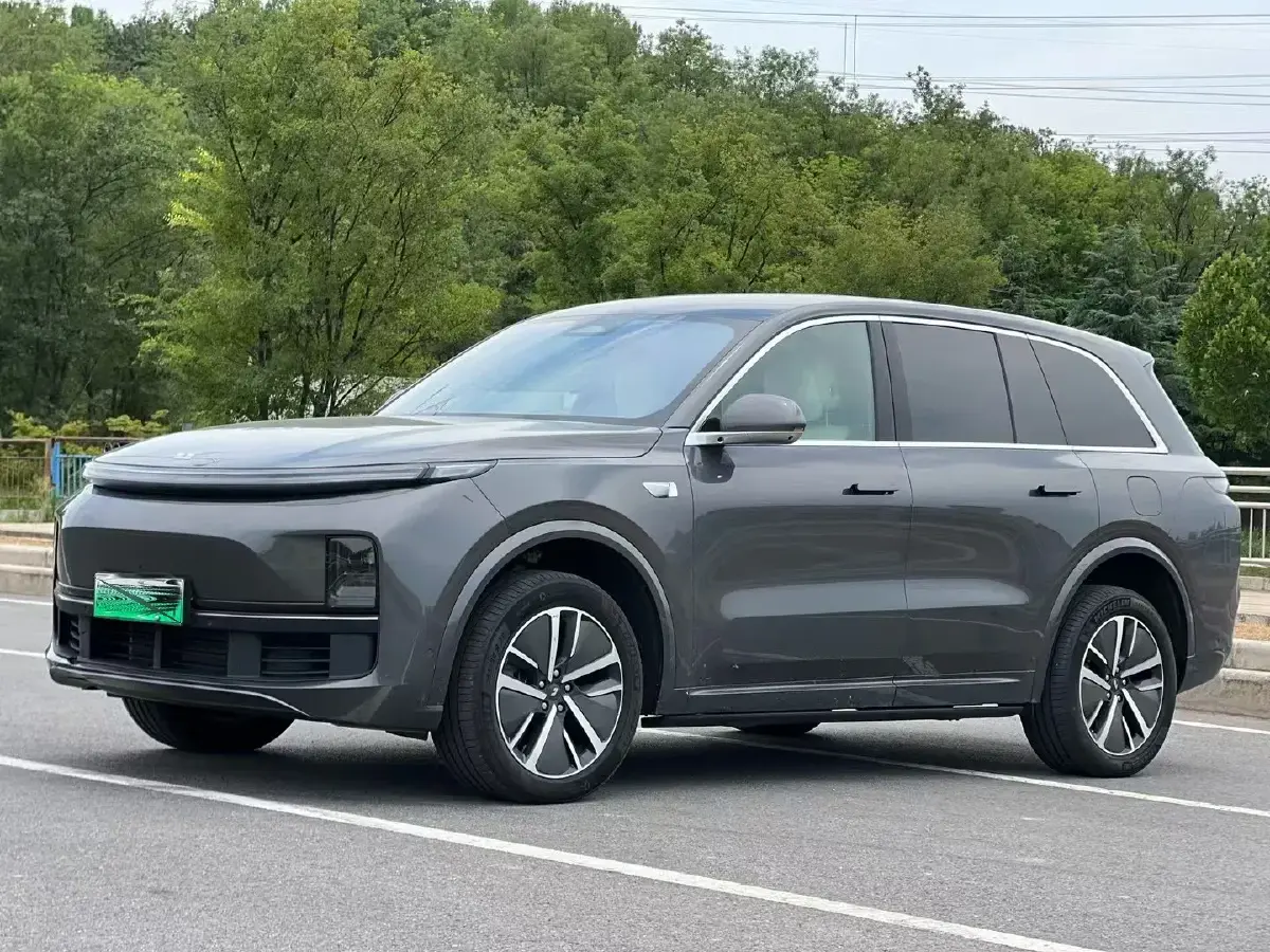 2023 Li L8 Range Extended 154HP REEV 40.9KWH