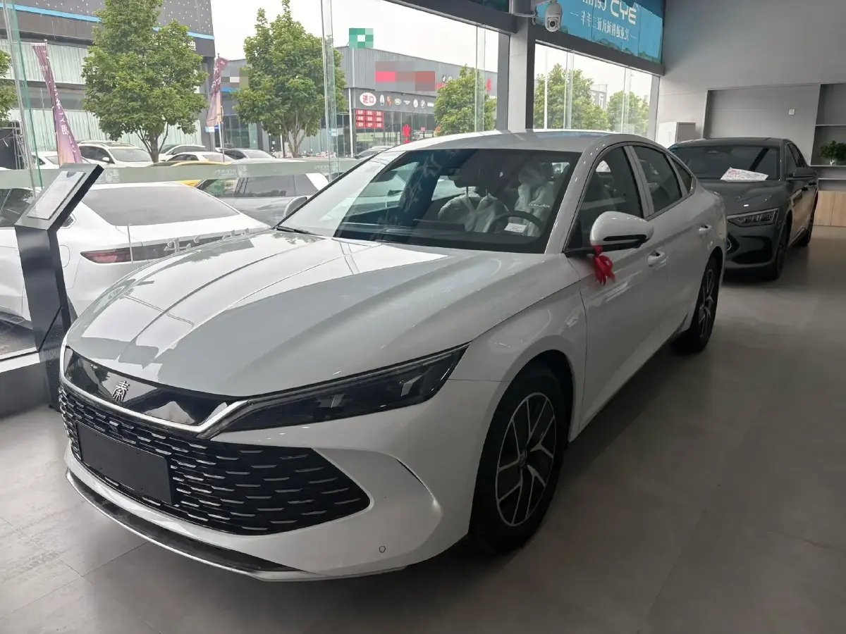 2024 BYD QinL 1.5L 101HP L4 E-CVT PHEV 10.08KWH