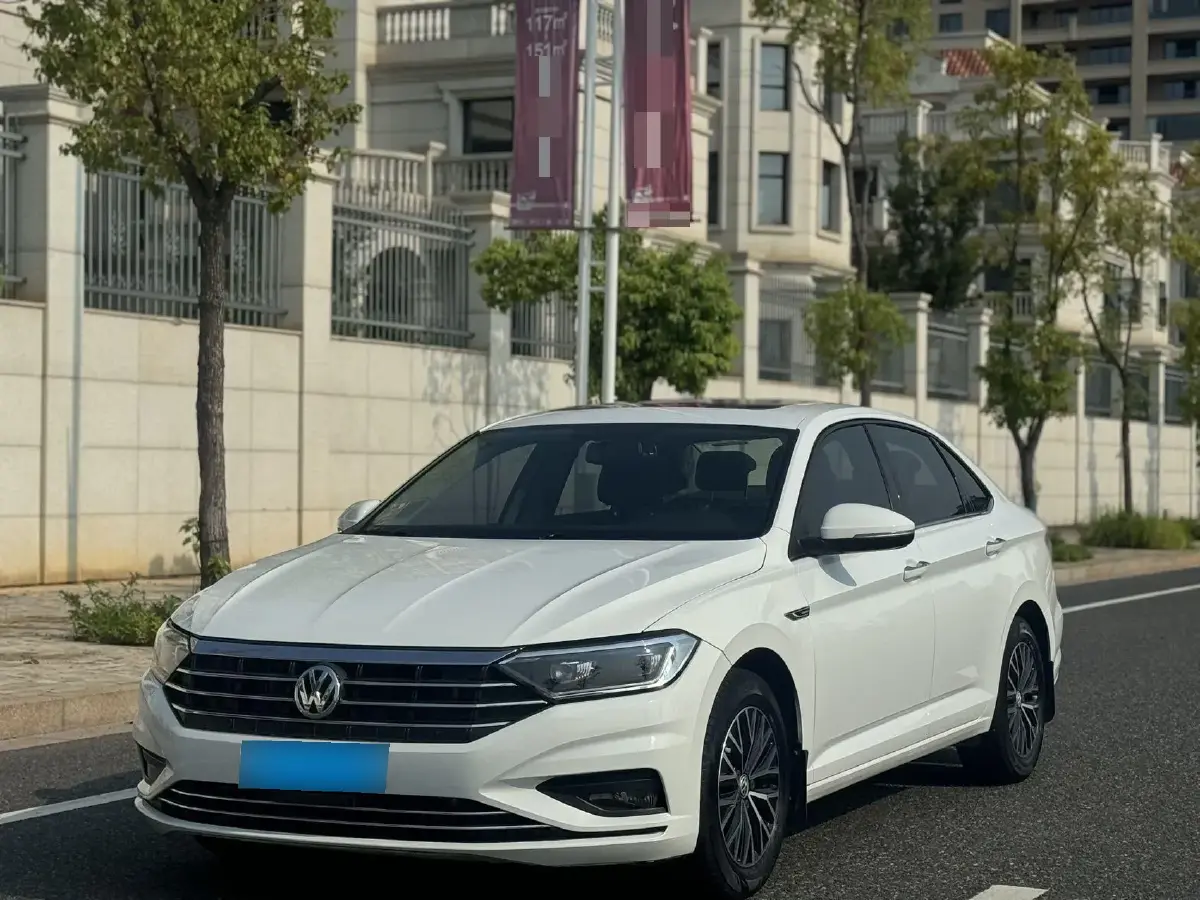 2019 Volkswagen Sagitar 1.4T 150HP L4 7DCT