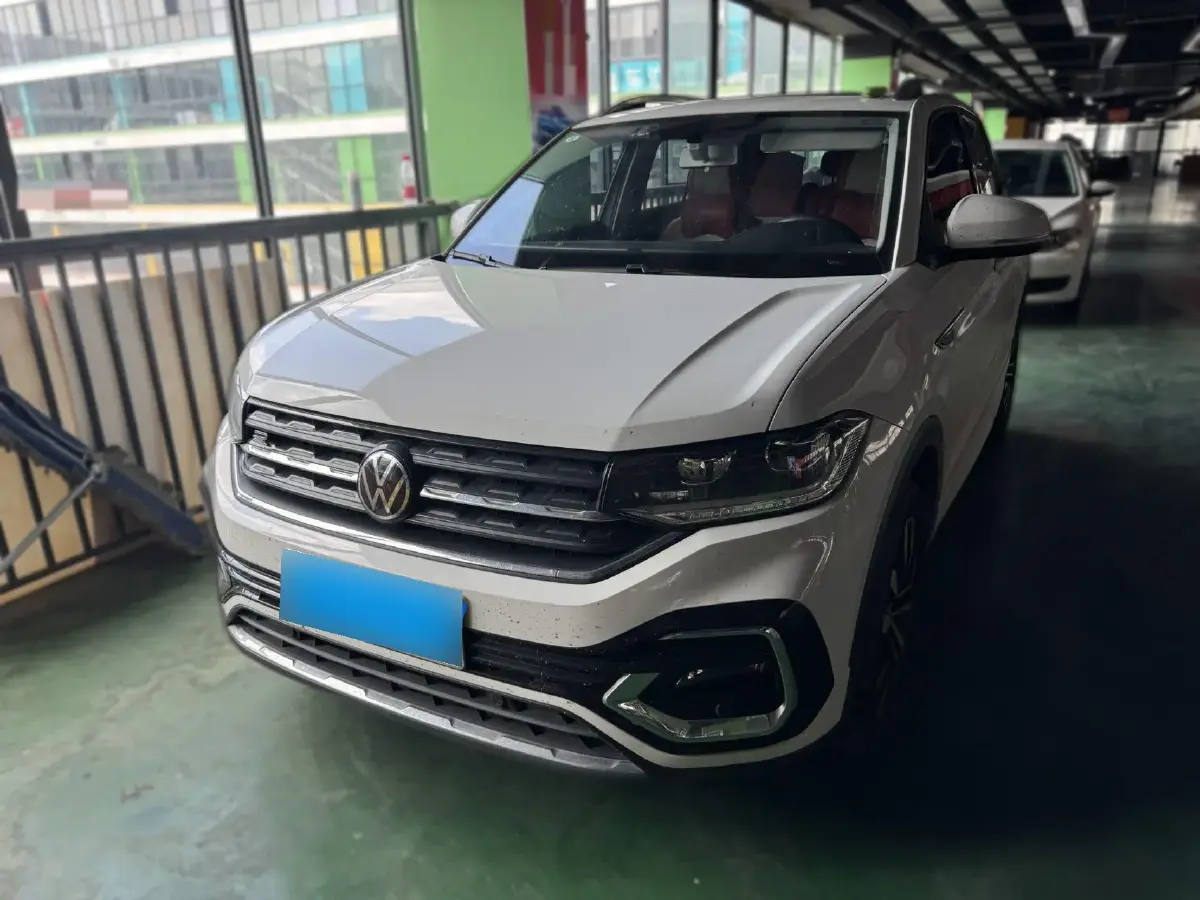 2021 Volkswagen Tacqua 1.4T 150HP L4 7DCT