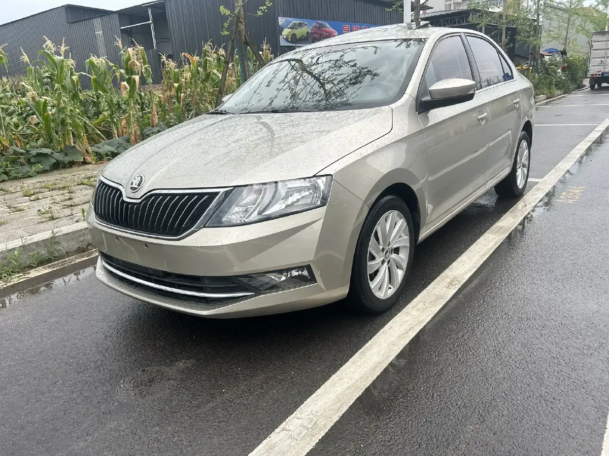 2019 Skoda Rapid 1.5L 112HP L4 5MT