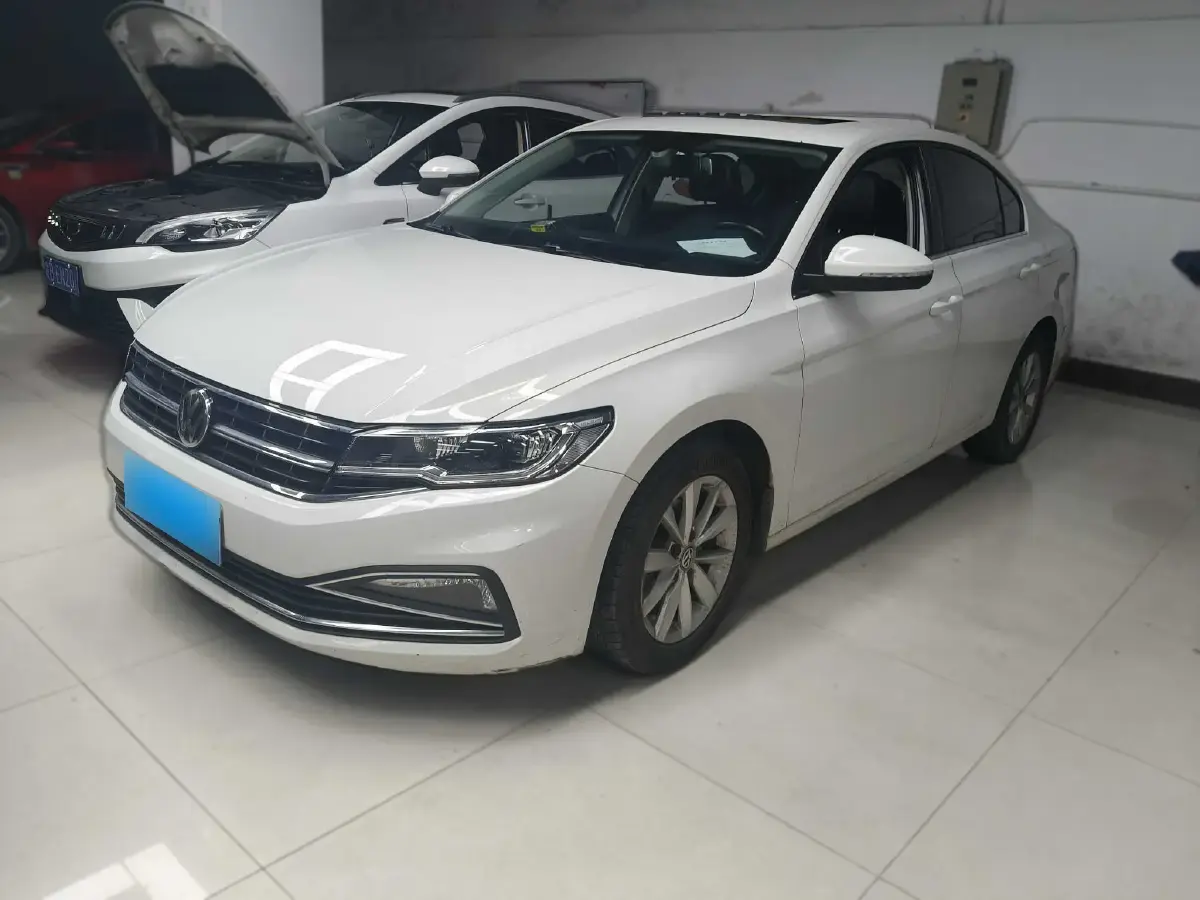 2020 Volkswagen Bora 1.5L 113HP L4 6AT