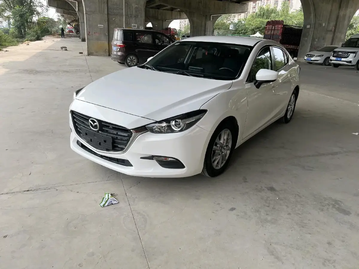 2017 Mazda 3 Axela 1.5L 117HP L4 6AT