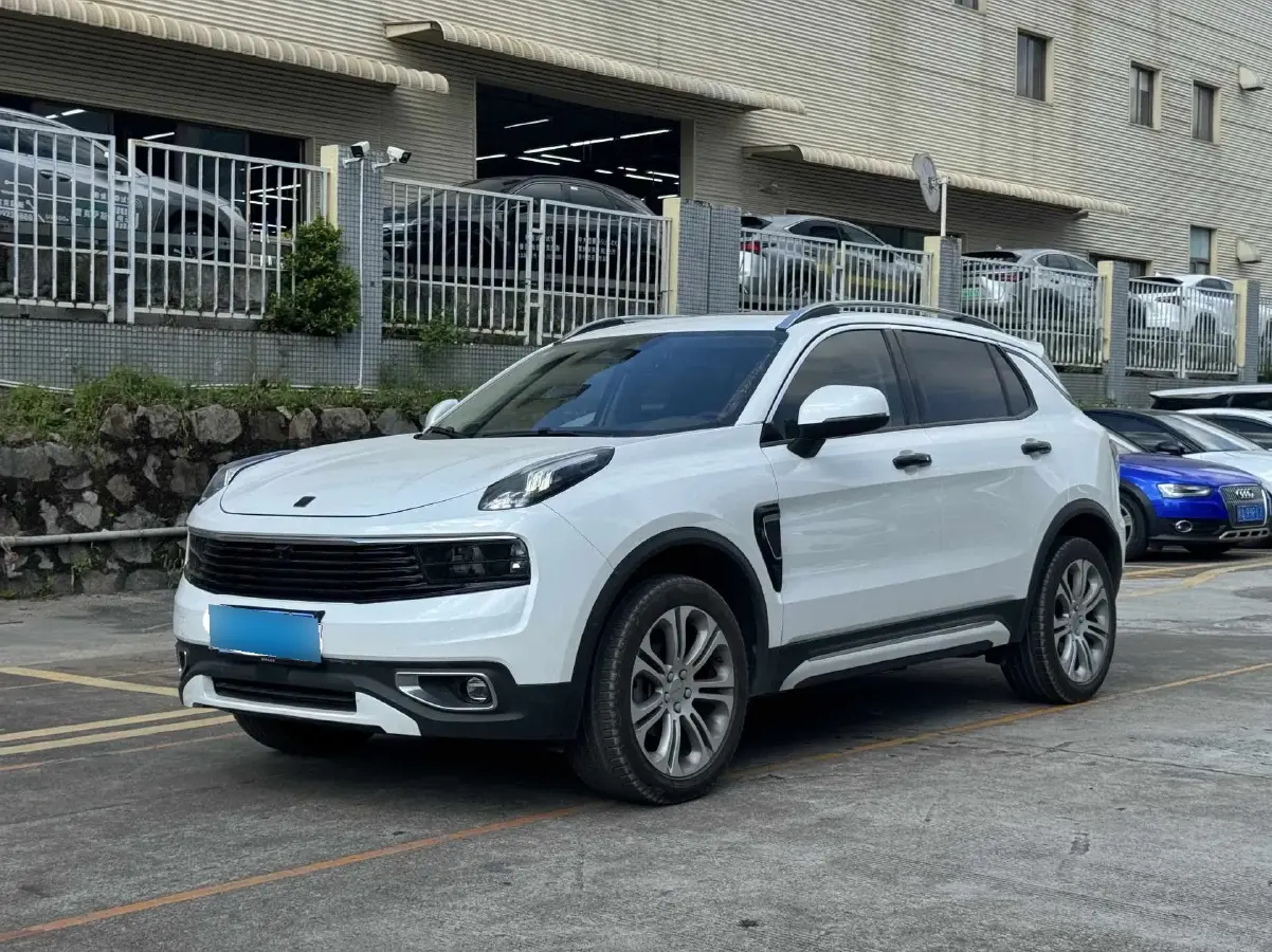 2019 LYNK&CO 01 2.0T 190HP L4 6AT