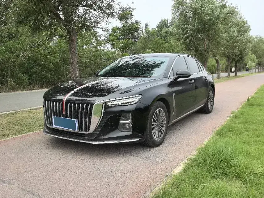 2023 HongQi H5 2.0T 224HP L4 8AT