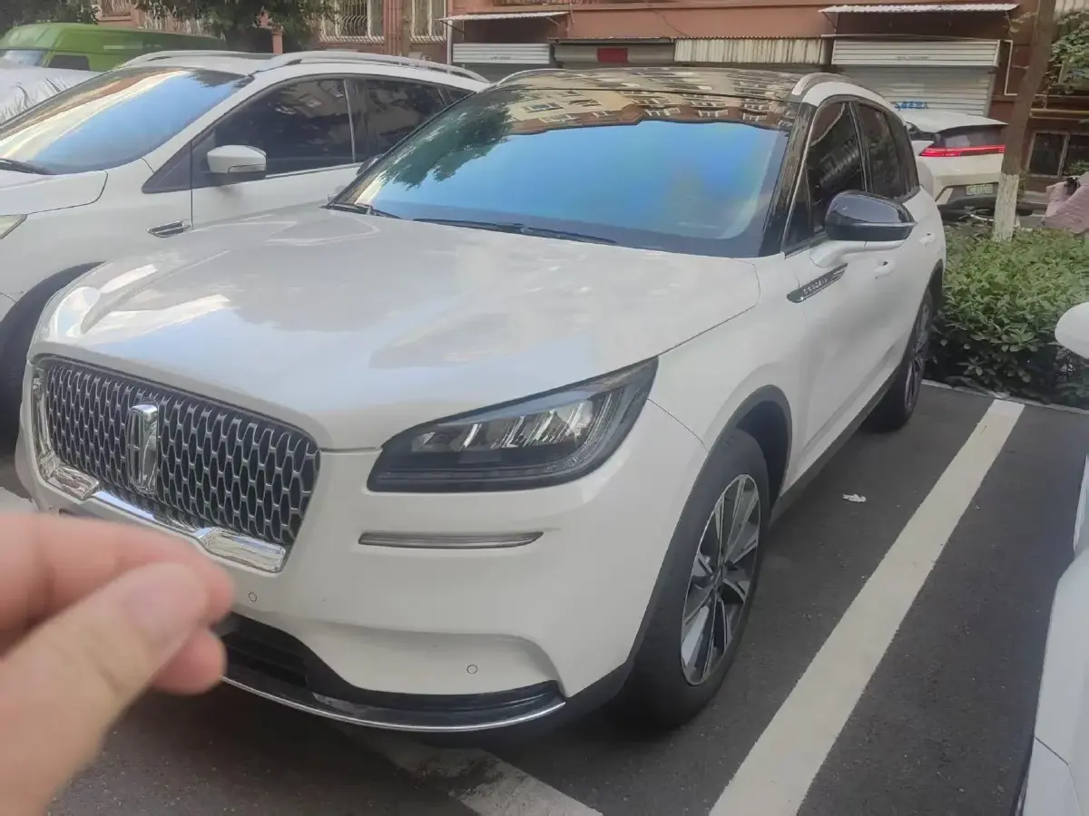 2022 Lincoln Corsair 2.0T 245HP L4 8AT