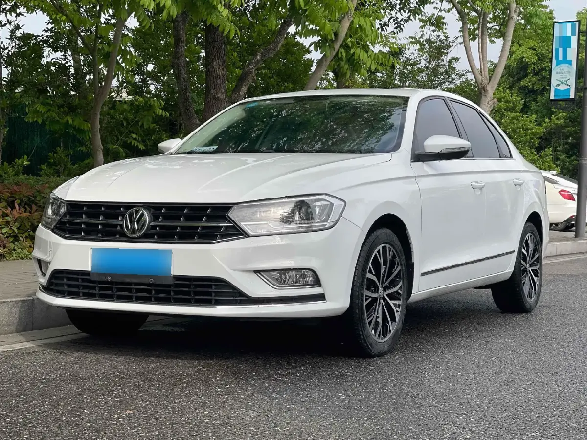 2018 Volkswagen Bora 1.5L 110HP L4 6AT