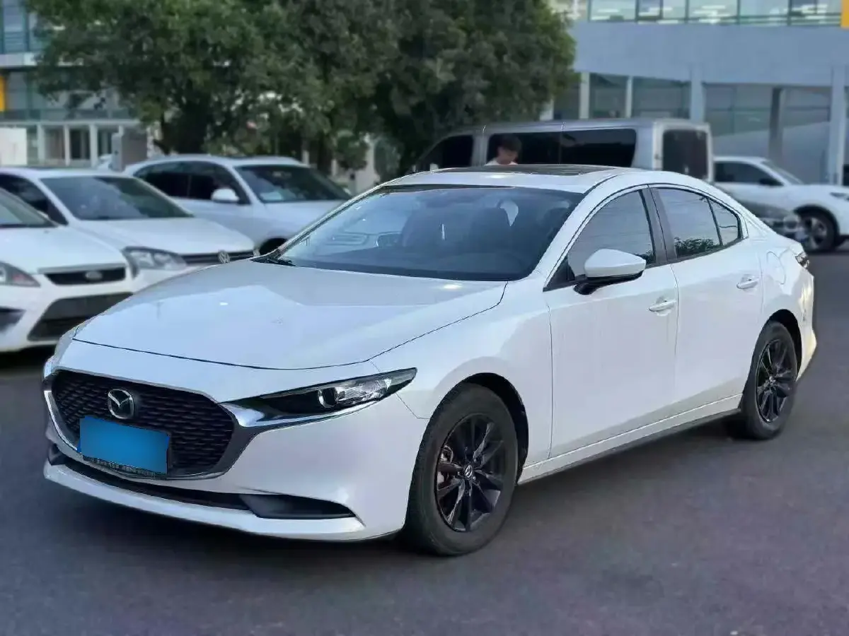 2020 Mazda 3 Axela 1.5L 117HP L4 6AT