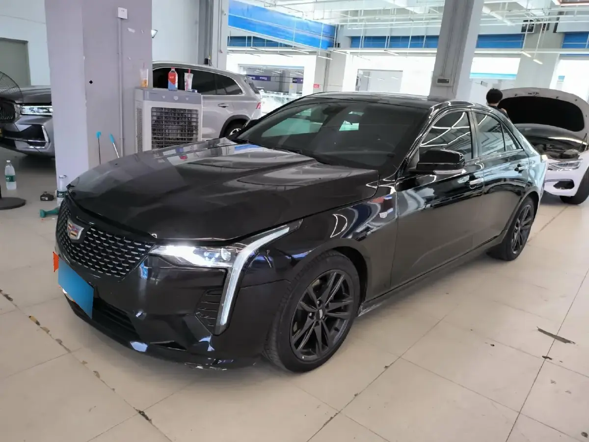 2022 Cadillac CT4 2.0T 237HP L4 8AT