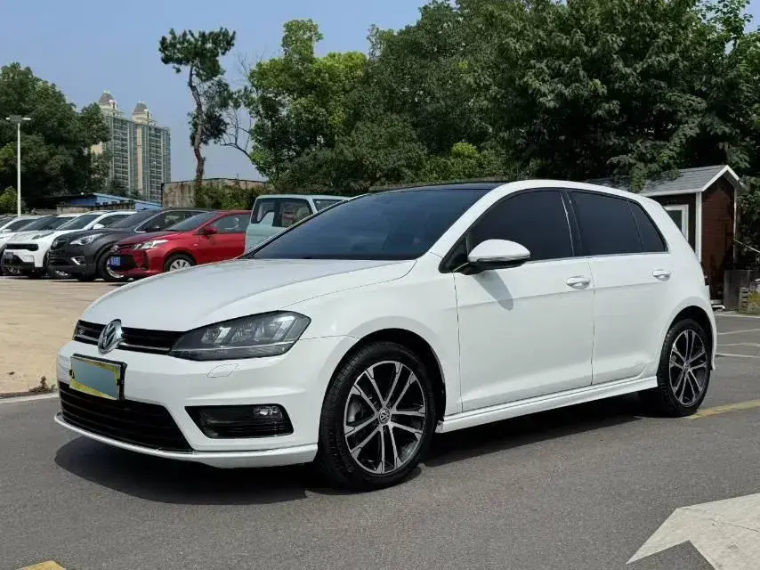 2017 Volkswagen Golf 1.4T 150HP L4 7DCT