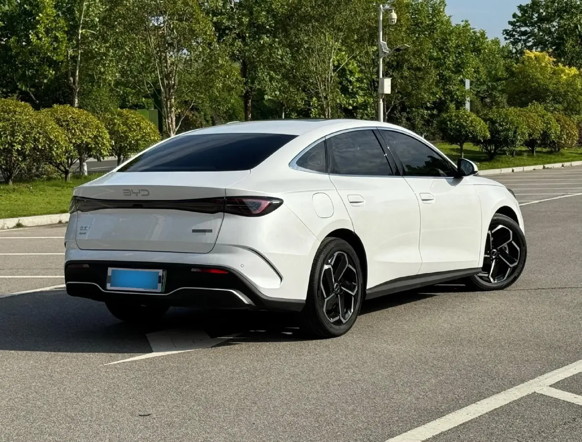 2024 BYD Seal 06 1.5L 101HP L4 E-CVT PHEV 15.87KWH,autocango,china used car exporter,china ev exporter,chinese used car exporter,chinese used ev exporter