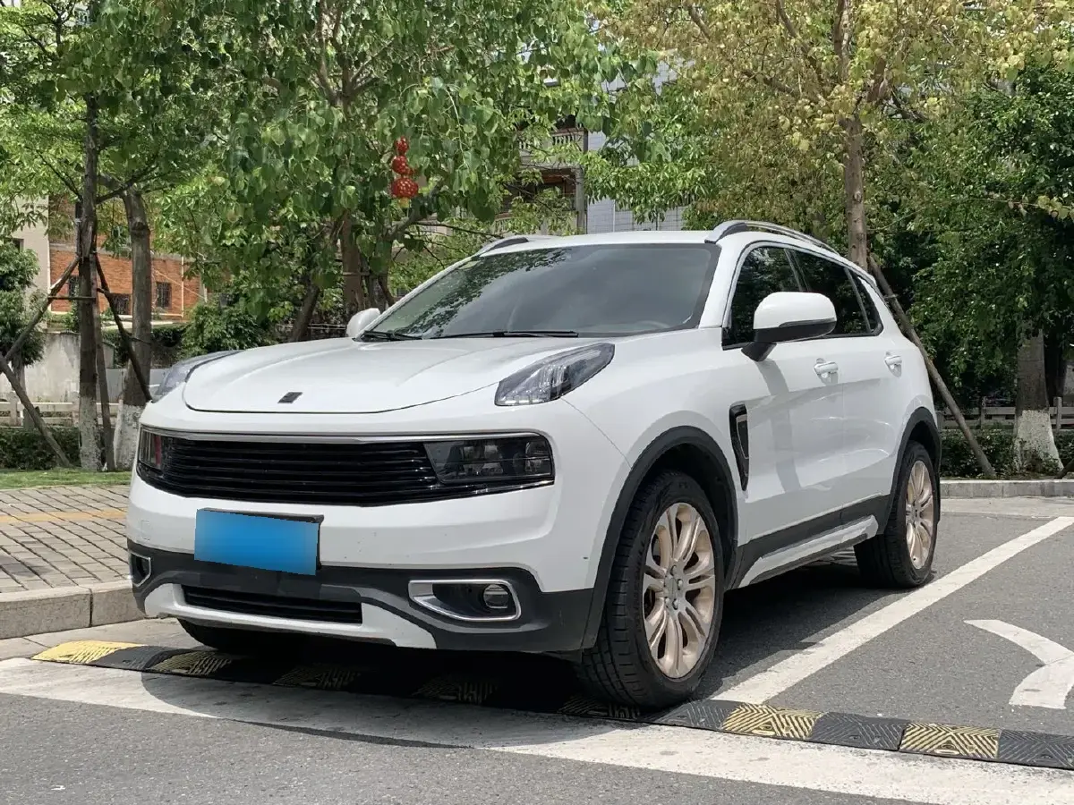 2019 LYNK&CO 01 2.0T 190HP L4 6AT