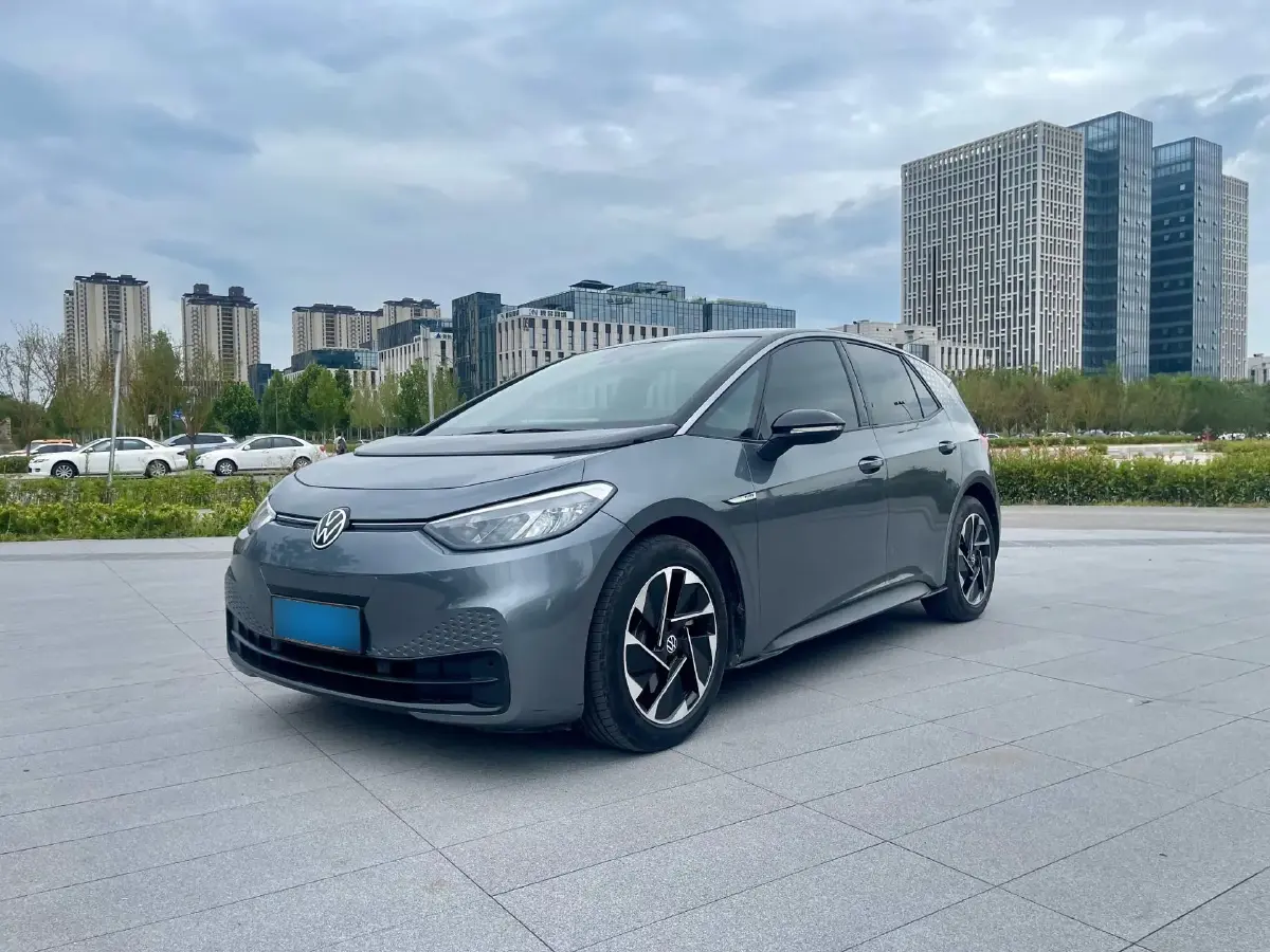 2023 Volkswagen ID.3 BEV 52.8KWH
