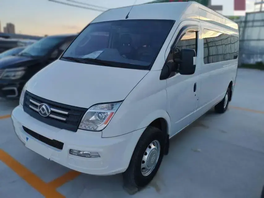2021 MAXUS XinTu V80 2.0T 127HP L4 6MT