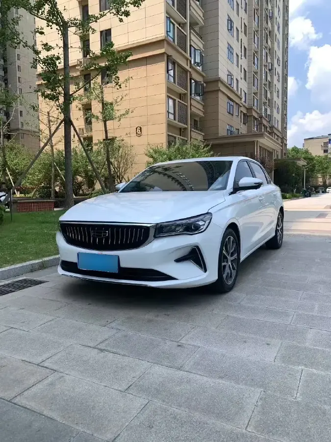 2022 Geely Emgrand L 1.4T 141HP L4 CVT