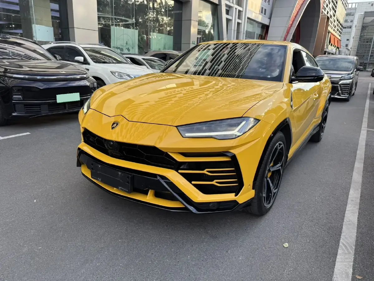 2021 Lamborghini Urus 4.0T 641HP V8 8AT