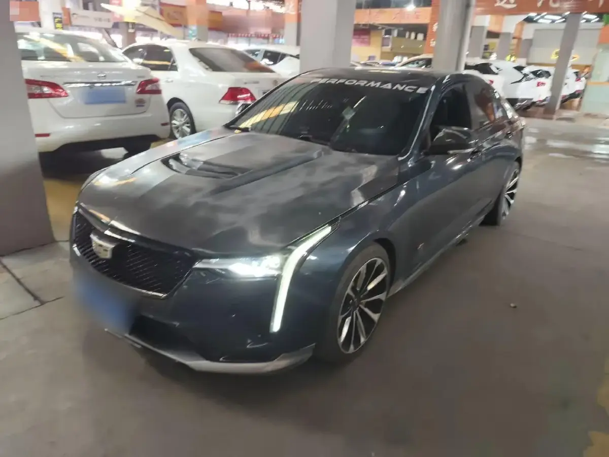 2022 Cadillac CT4 2.0T 237HP L4 8AT