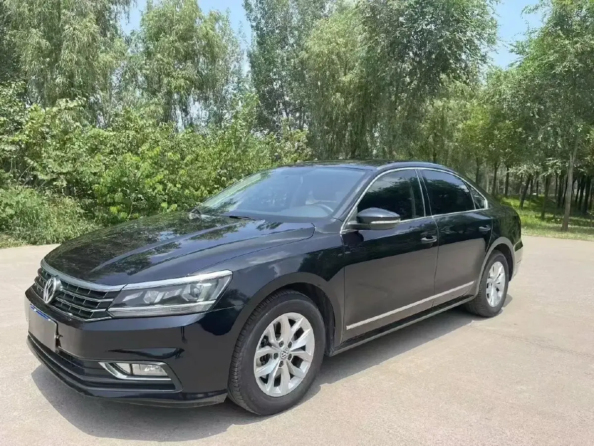 2017 Volkswagen Passat 1.8T 180HP L4 7DCT