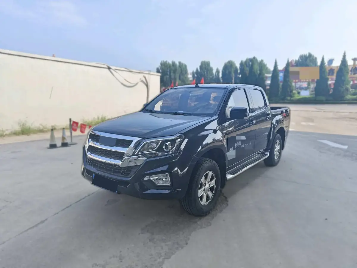 2022 Isuzu Jim 2.4T 211HP L4 5MT