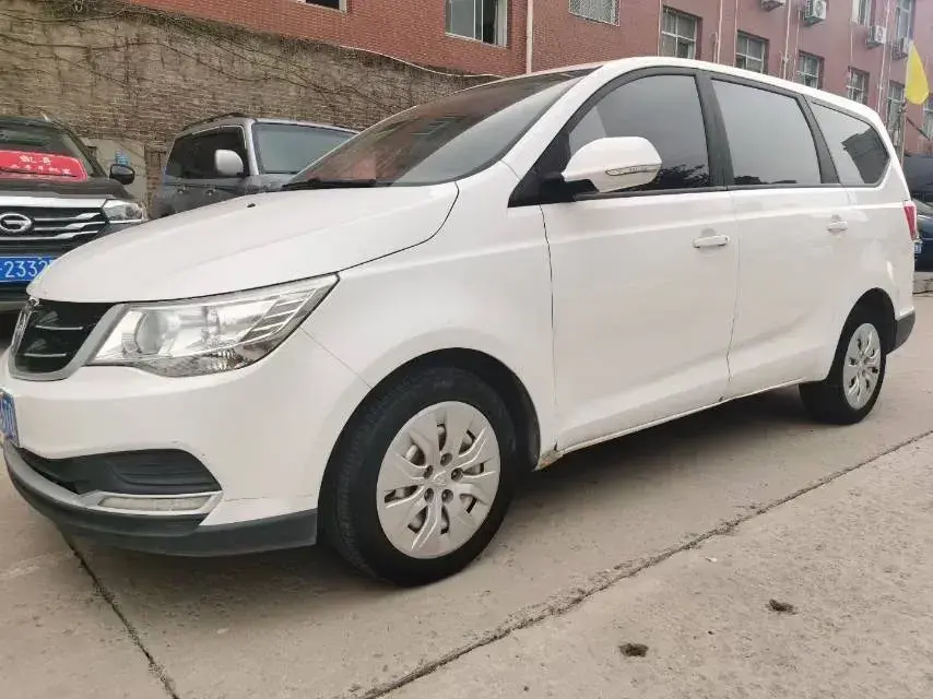 2016 BaoJun 730 1.5L 112HP L4 5MT