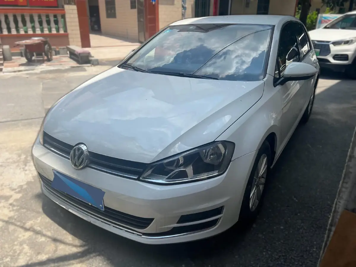 2016 Volkswagen Golf 1.6L 110HP L4 6AT