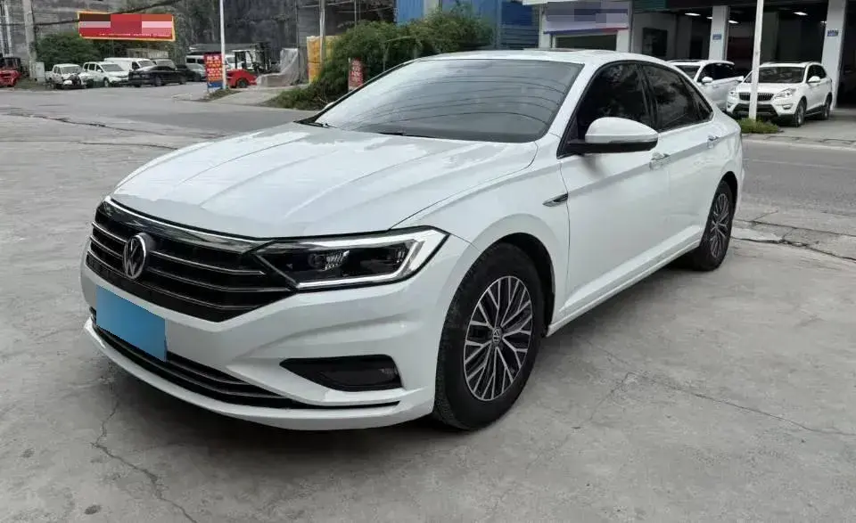 2021 Volkswagen Sagitar 1.4T 150HP L4 7DCT