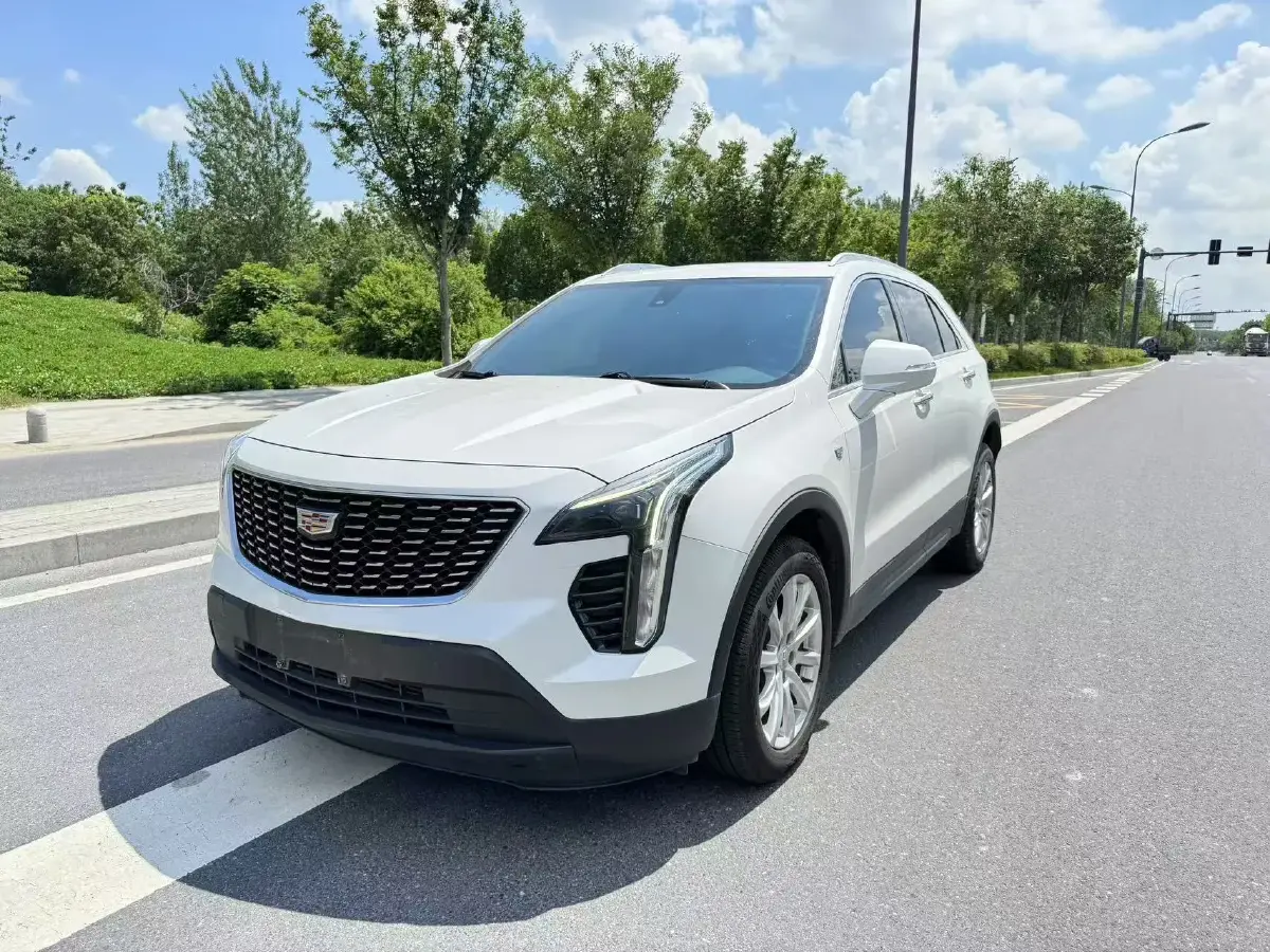 2021 Cadillac XT4 2.0T 237HP L4 9AT